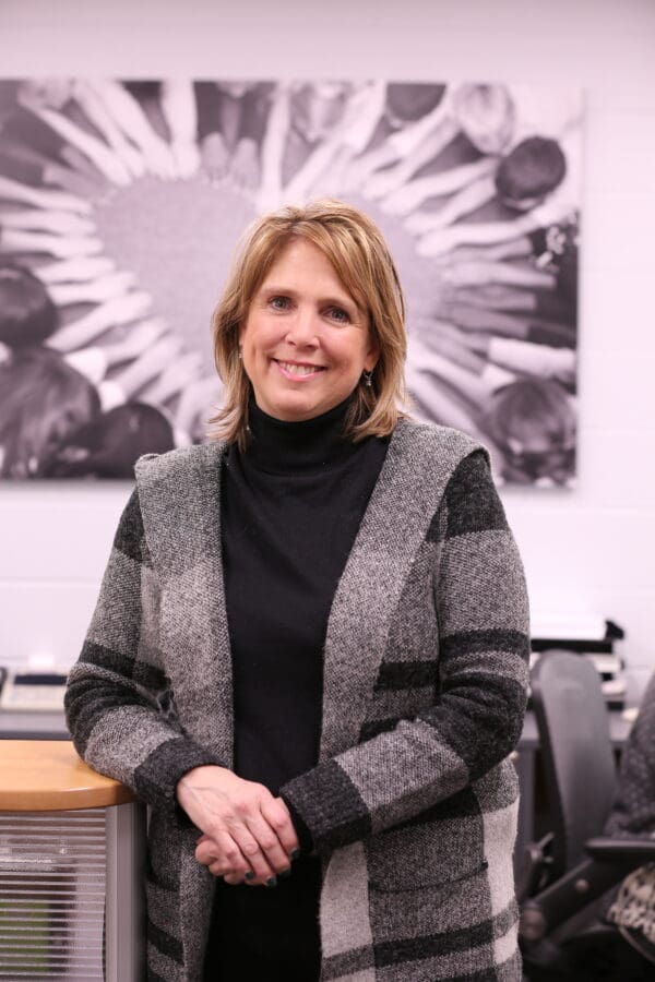 Kim Akers