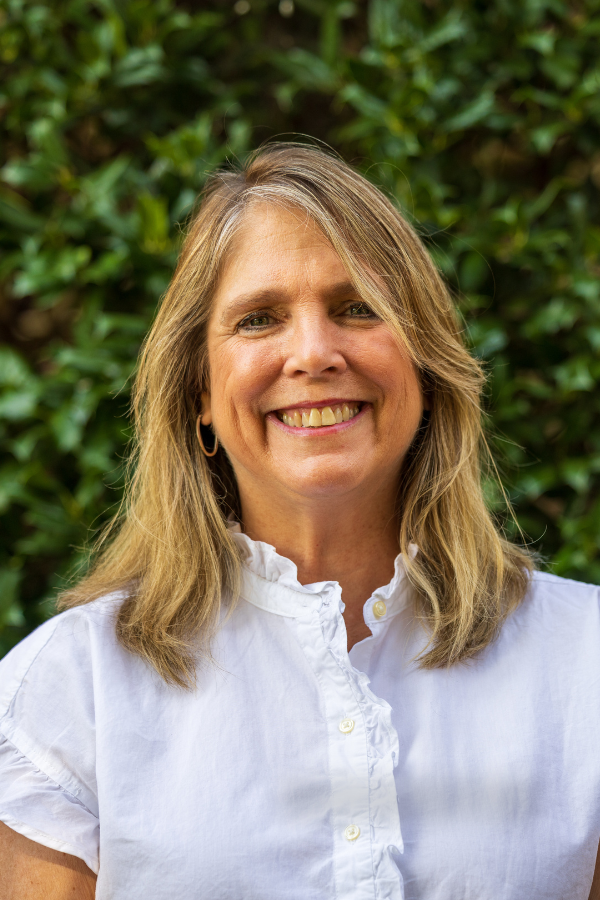 Kim Akers